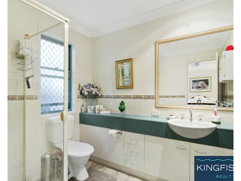 11 Casablanca Court, Burleigh Waters QLD 4220