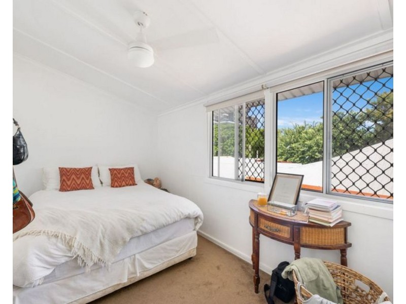 2/1796 Gold Coast Highway, Burleigh Heads QLD 4220