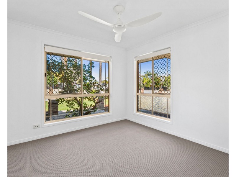 92 Coronet Crescent, Burleigh Waters QLD 4220
