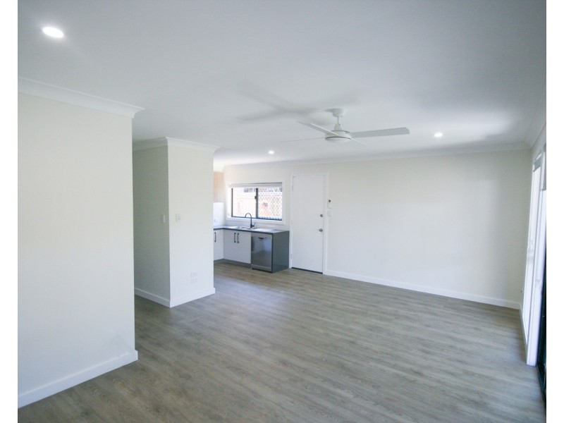 2/29 Chainey Avenue, Miami QLD 4220