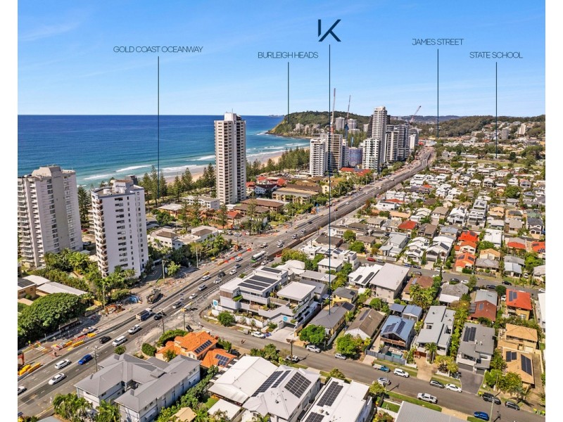 1/4 Ferny Fairway, Burleigh Heads QLD 4220