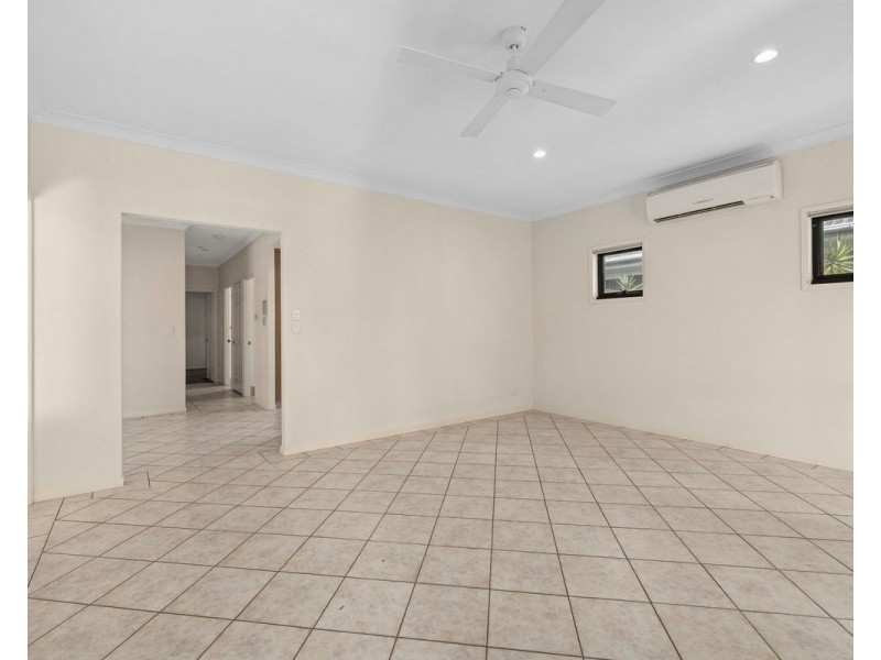 1/4 Ferny Fairway, Burleigh Heads QLD 4220