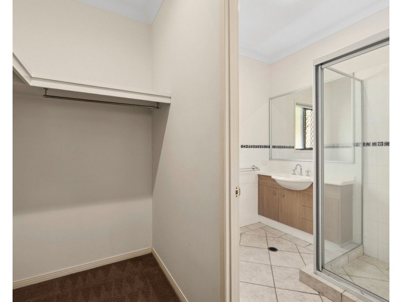1/4 Ferny Fairway, Burleigh Heads QLD 4220