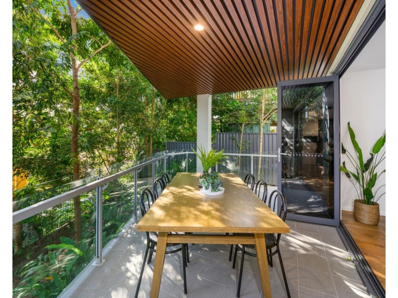 2/21 East Street, Burleigh Heads QLD 4220