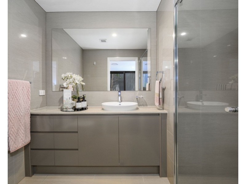 2/21 East Street, Burleigh Heads QLD 4220