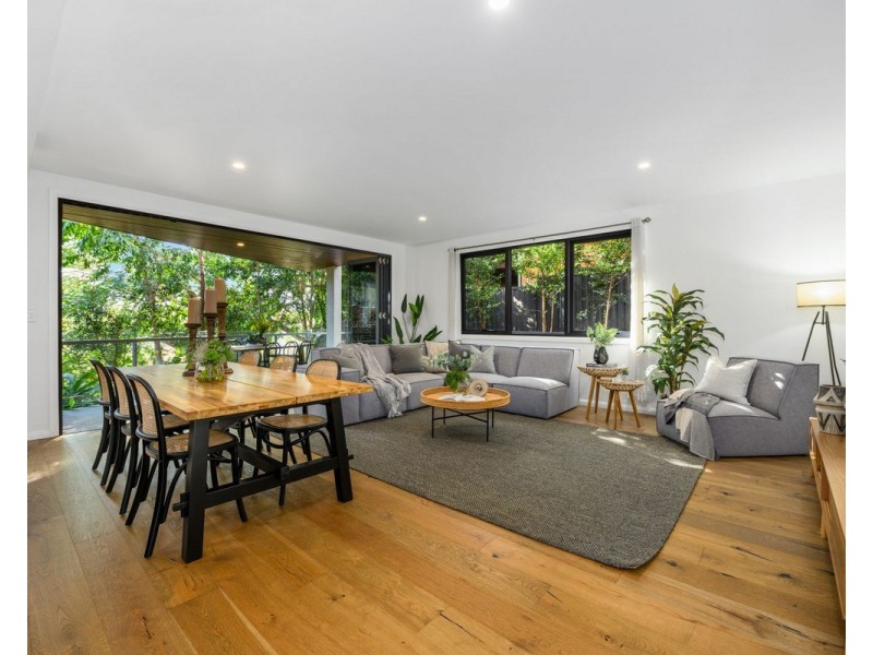 2/21 East Street, Burleigh Heads QLD 4220