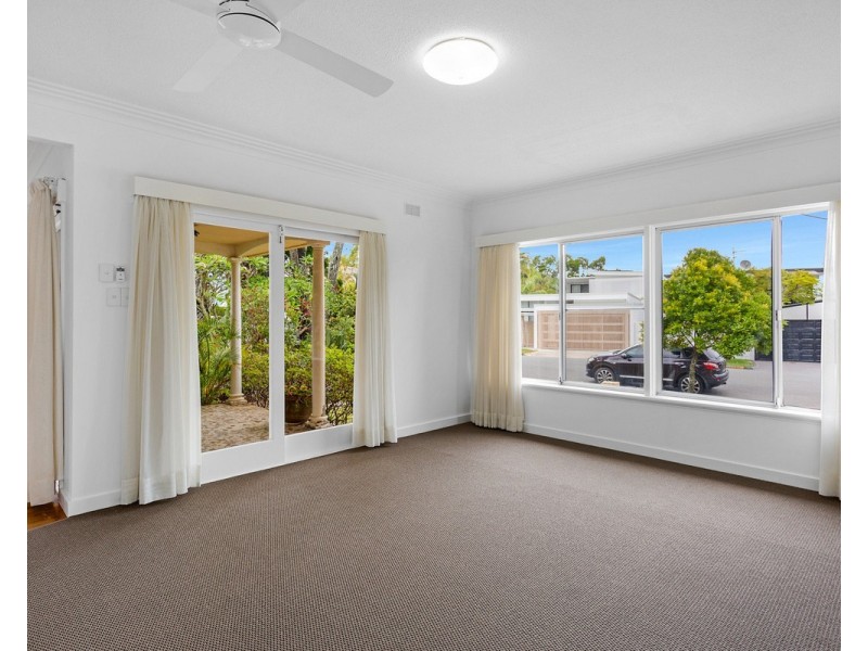 19 Diana Avenue, Burleigh Heads QLD 4220