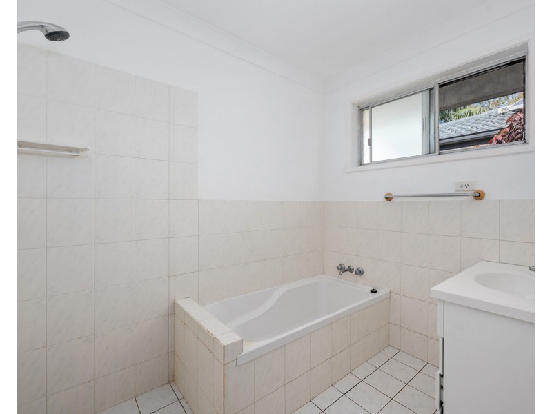 10 Sandpiper Drive, Burleigh Waters QLD 4220