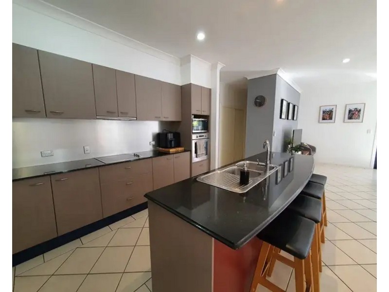 34 Gerona Circuit, Varsity Lakes QLD 4227