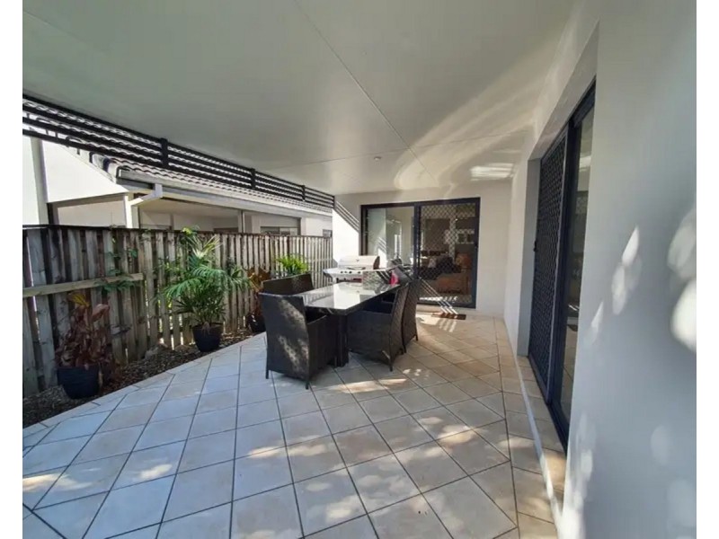 34 Gerona Circuit, Varsity Lakes QLD 4227