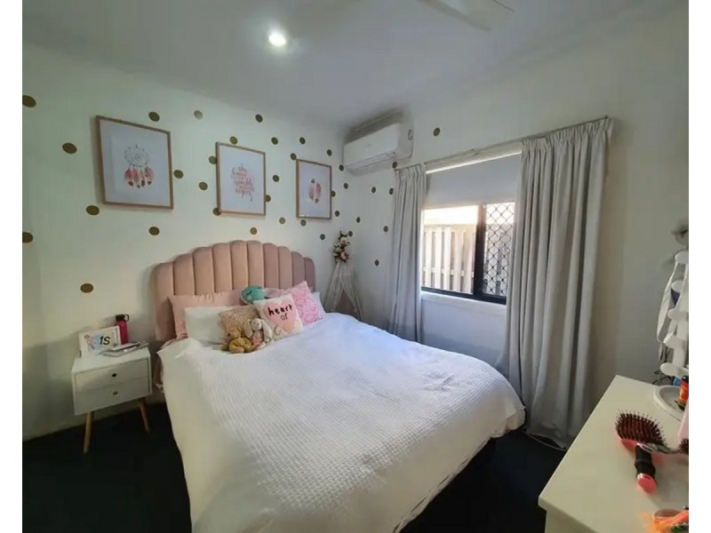 34 Gerona Circuit, Varsity Lakes QLD 4227