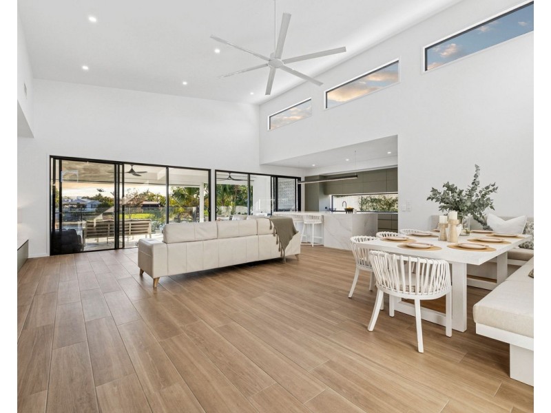 68 Jabiru Avenue, Burleigh Waters QLD 4220