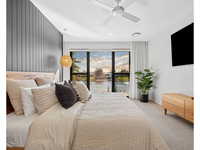 68 Jabiru Avenue, Burleigh Waters QLD 4220