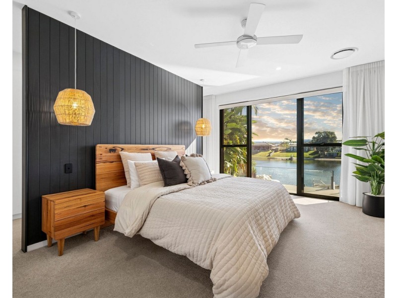 68 Jabiru Avenue, Burleigh Waters QLD 4220