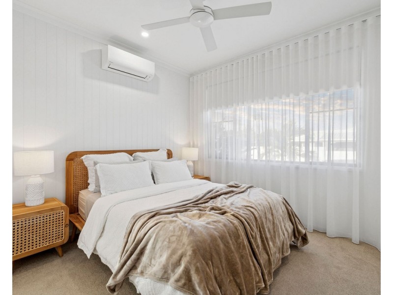 68 Jabiru Avenue, Burleigh Waters QLD 4220