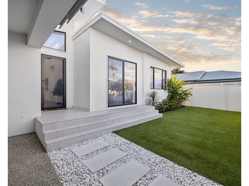 68 Jabiru Avenue, Burleigh Waters QLD 4220