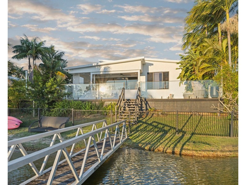 68 Jabiru Avenue, Burleigh Waters QLD 4220