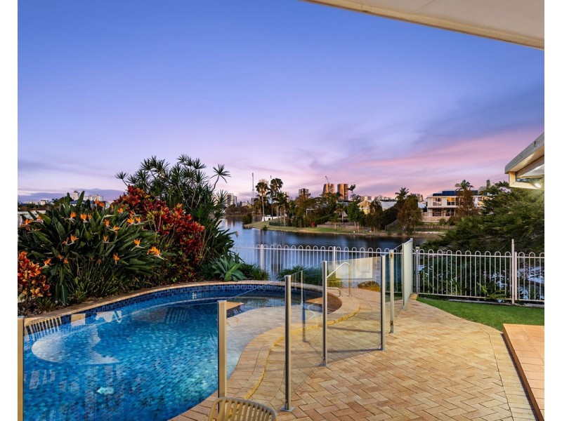 90 Dunlin Drive, Burleigh Waters QLD 4220