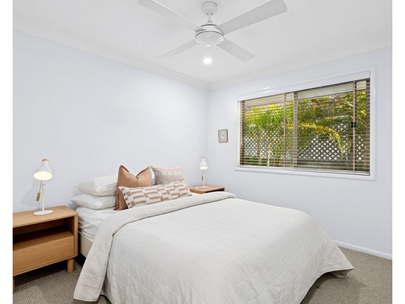 90 Dunlin Drive, Burleigh Waters QLD 4220