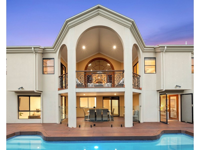 29 Pine Valley Drive, Robina QLD 4226