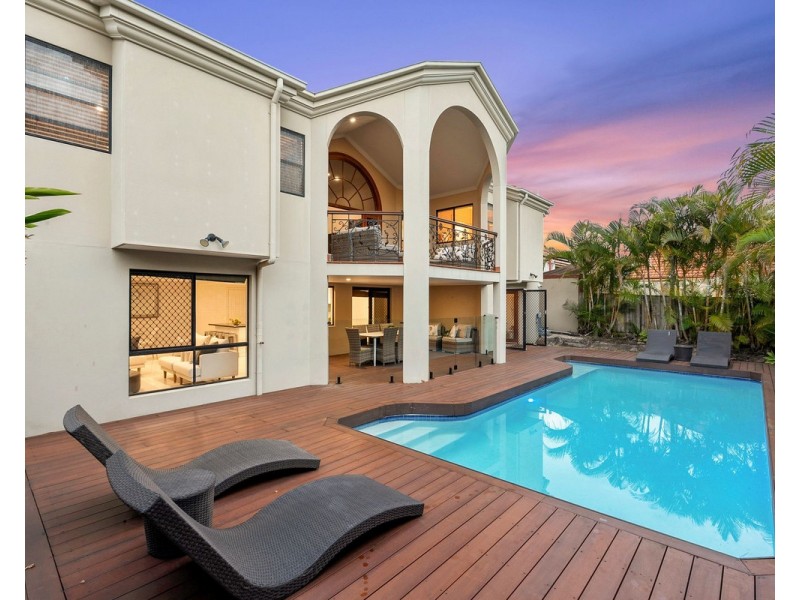 29 Pine Valley Drive, Robina QLD 4226
