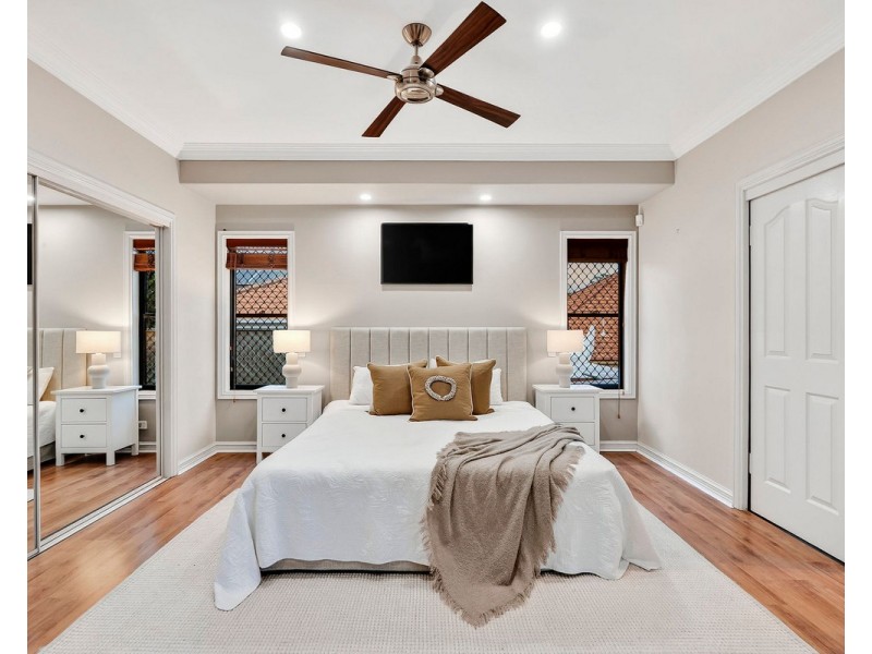 29 Pine Valley Drive, Robina QLD 4226