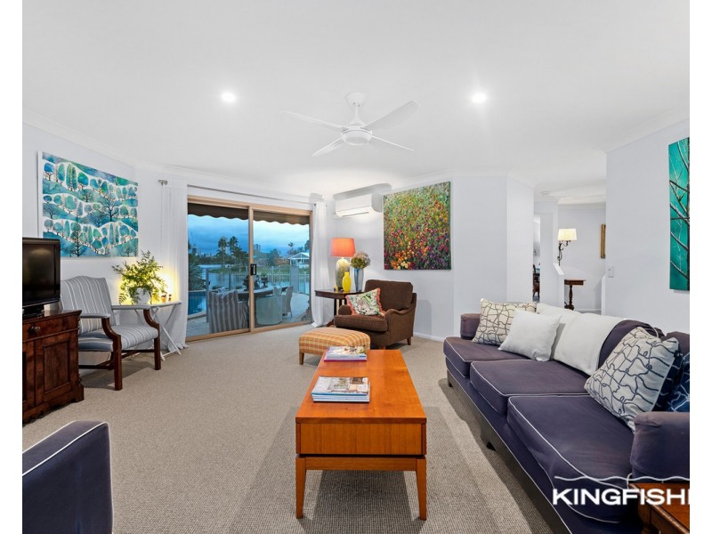 90 Dunlin Drive, Burleigh Waters QLD 4220