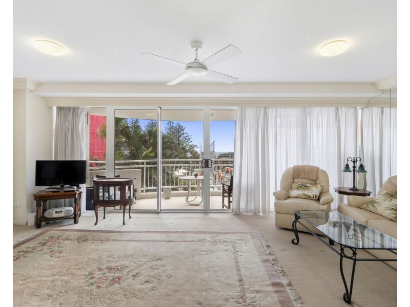 2B/3 Second Avenue, Burleigh Heads QLD 4220