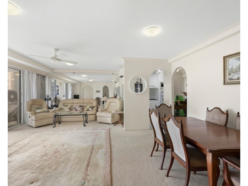 2B/3 Second Avenue, Burleigh Heads QLD 4220