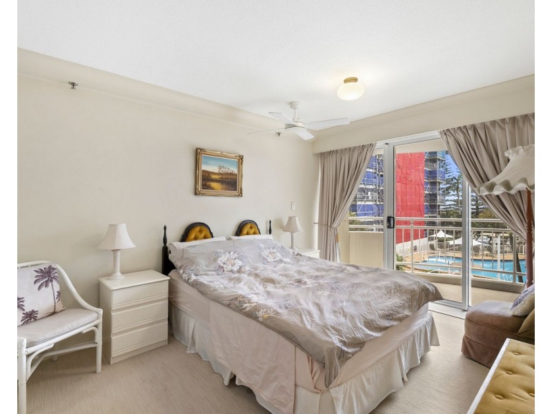 2B/3 Second Avenue, Burleigh Heads QLD 4220