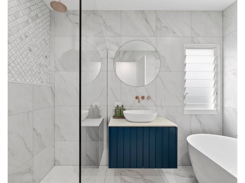 30 Sandpiper Drive, Burleigh Waters QLD 4220