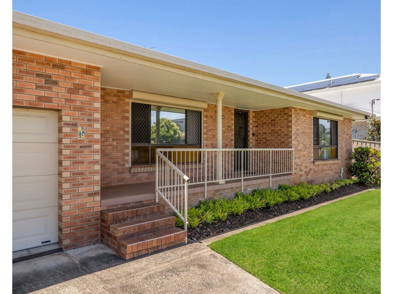 92 Acanthus Avenue, Burleigh Heads QLD 4220