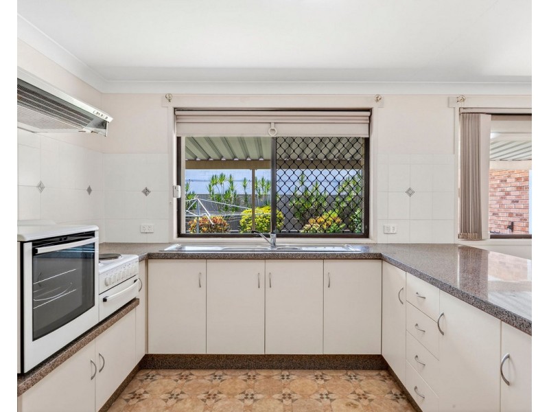 92 Acanthus Avenue, Burleigh Heads QLD 4220