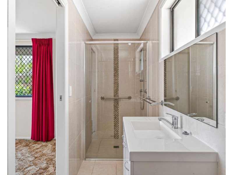 92 Acanthus Avenue, Burleigh Heads QLD 4220