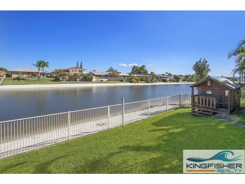 53 Pintail Crescent, Burleigh Waters QLD 4220