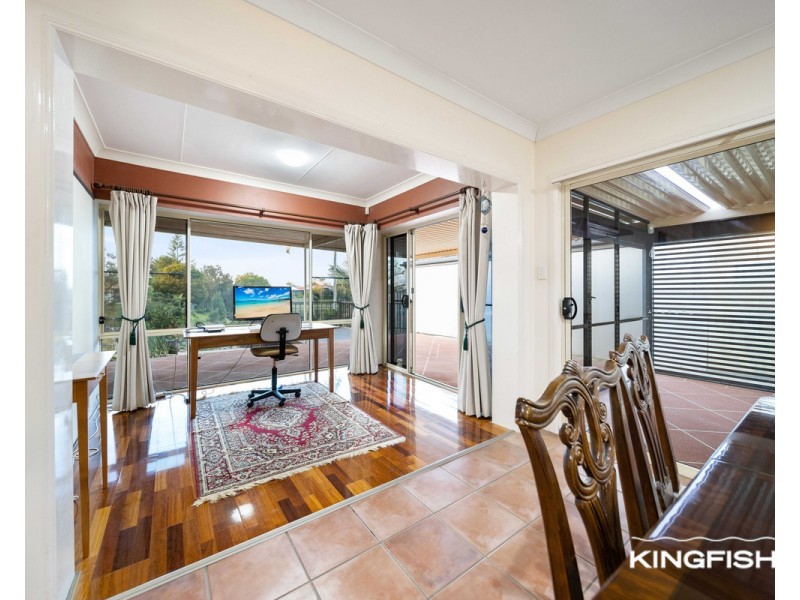 25 Gardendale Crescent, Burleigh Waters QLD 4220