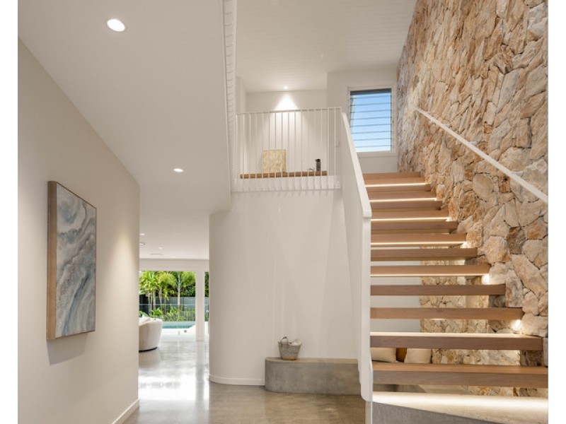 17A Sandpiper Drive, Burleigh Waters QLD 4220