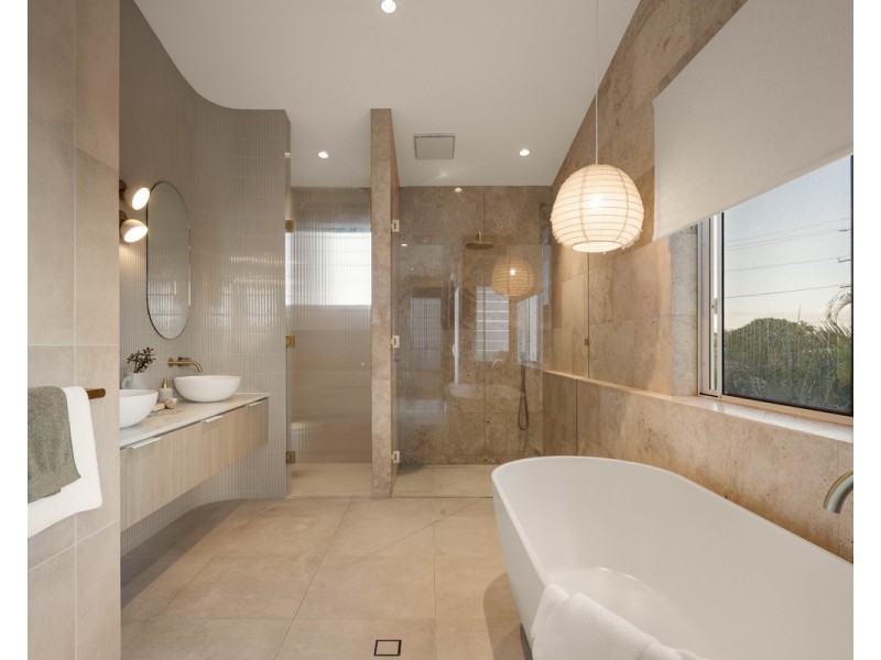 17A Sandpiper Drive, Burleigh Waters QLD 4220