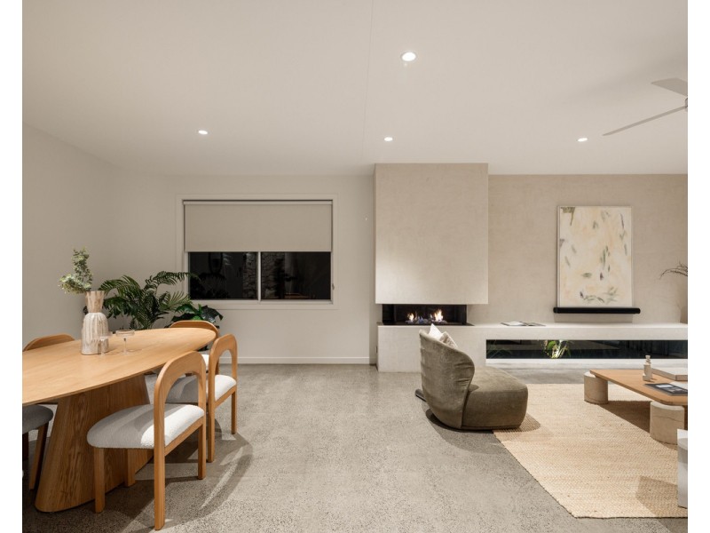 17A Sandpiper Drive, Burleigh Waters QLD 4220