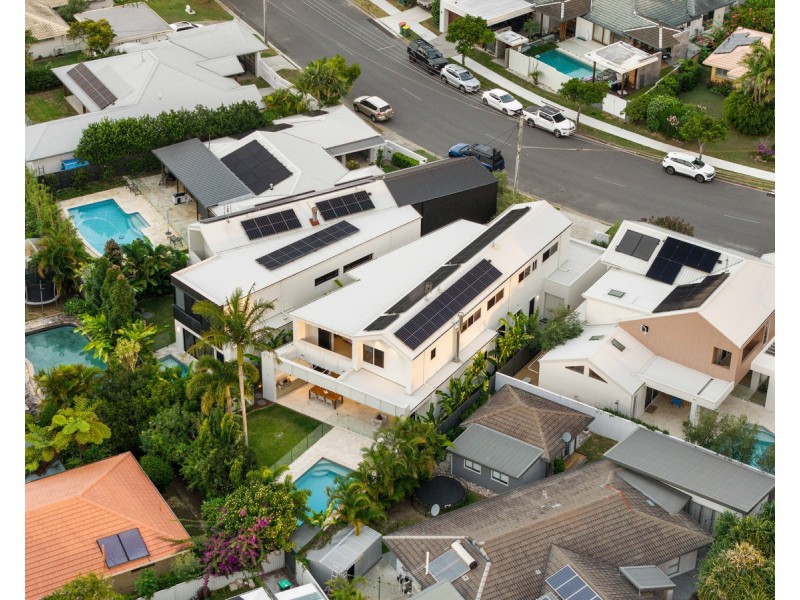 17A Sandpiper Drive, Burleigh Waters QLD 4220