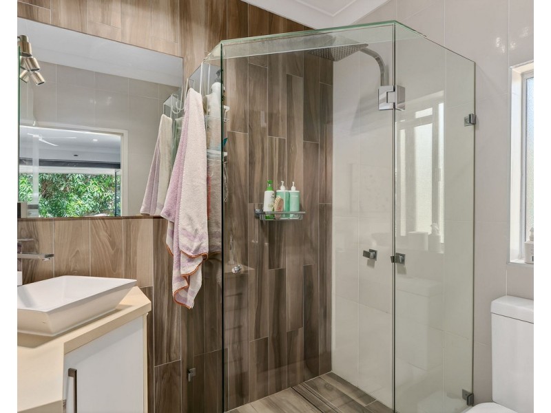 29 Acanthus Avenue, Burleigh Heads QLD 4220