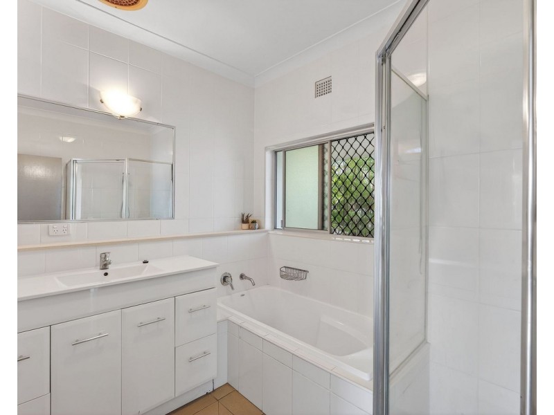 29 Acanthus Avenue, Burleigh Heads QLD 4220