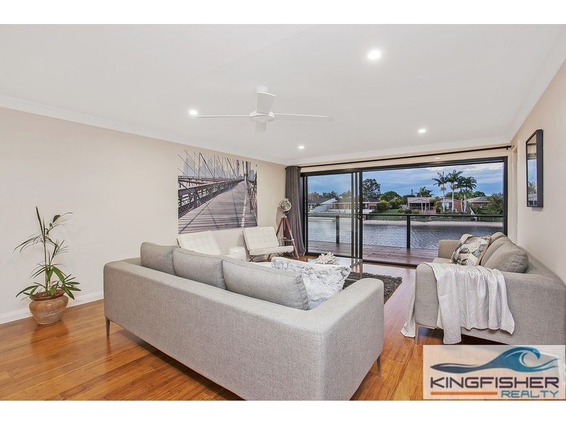 174 Burleigh Street, Burleigh Waters QLD 4220