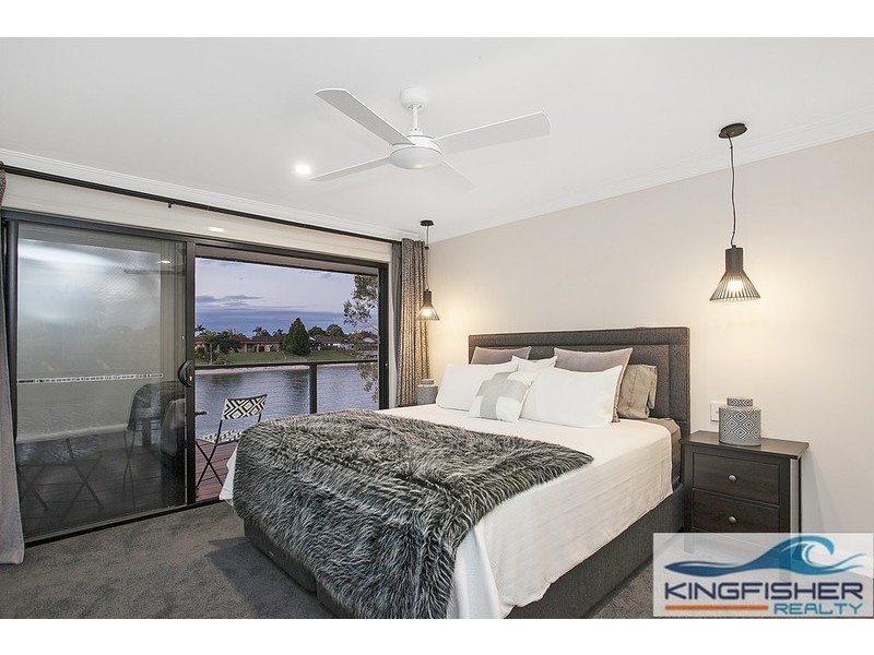 174 Burleigh Street, Burleigh Waters QLD 4220