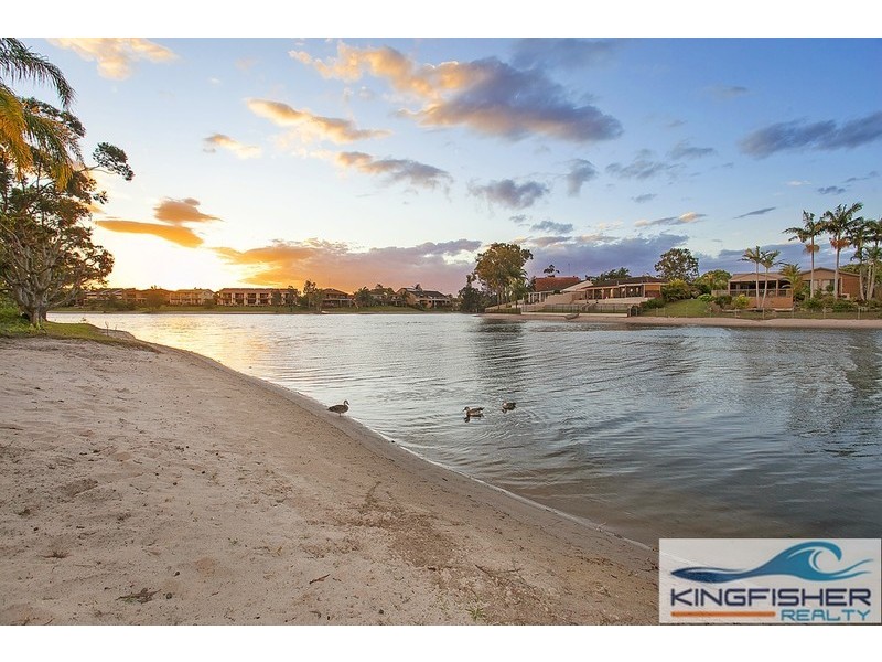 174 Burleigh Street, Burleigh Waters QLD 4220