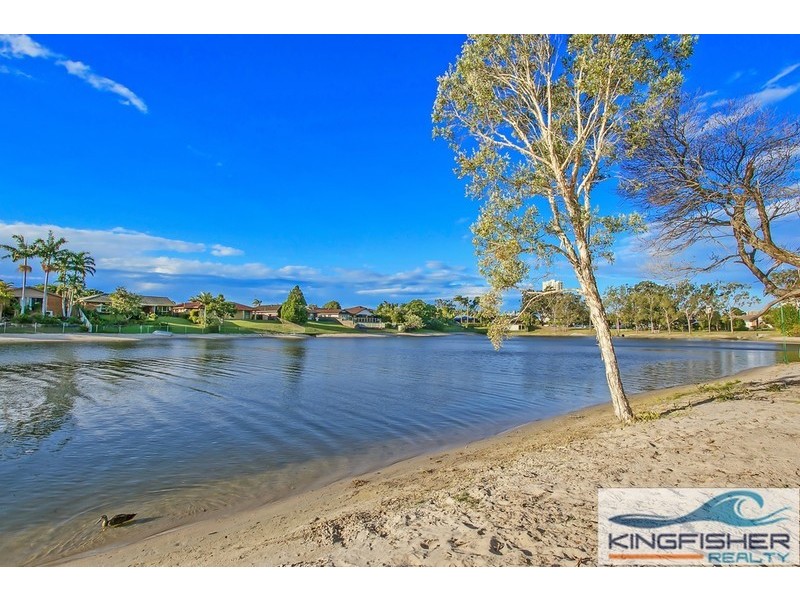 174 Burleigh Street, Burleigh Waters QLD 4220