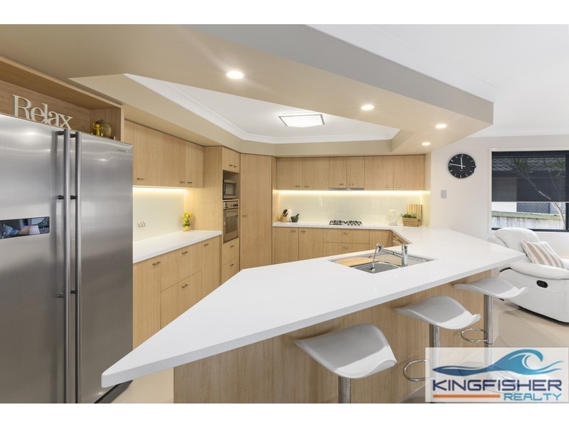 60 Sea Eagle Drive, Burleigh Waters QLD 4220