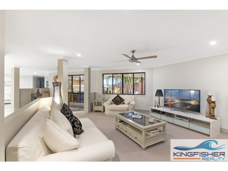 60 Sea Eagle Drive, Burleigh Waters QLD 4220