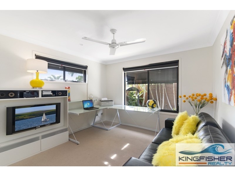 60 Sea Eagle Drive, Burleigh Waters QLD 4220