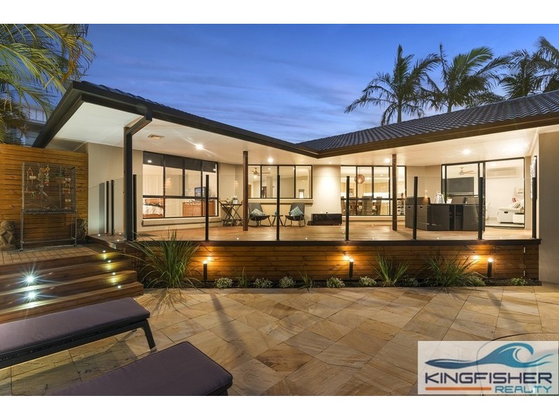 60 Sea Eagle Drive, Burleigh Waters QLD 4220